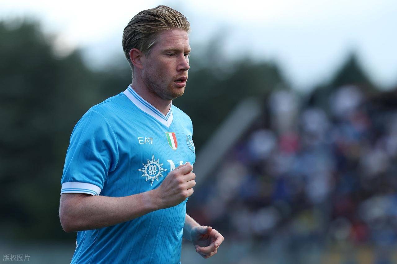 记者：申花携六外援出战广岛三箭，李可因伤未随队前往