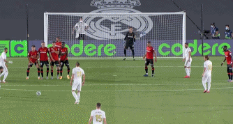 球员抢断后反击一条龙