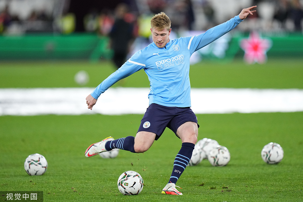 杜兰特关键中投命中，全场欢呼