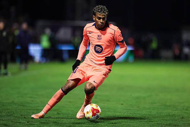 鲁尔：多特尚未联系昆滕-廷贝尔，球员在规划下一步生涯